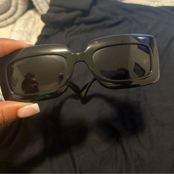 GG0811S Gucci rectangular sunglasses - Picture 11 of 14